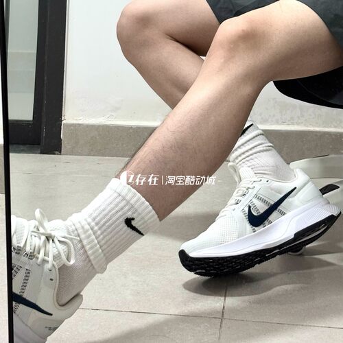 NIKE织物透气休闲跑步鞋男款