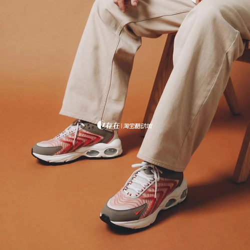 Nike/耐克休闲百搭运动跑步鞋