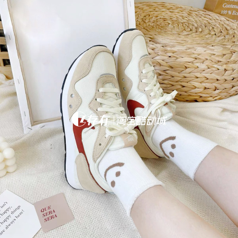 Nike耐克复古华夫休闲跑步鞋