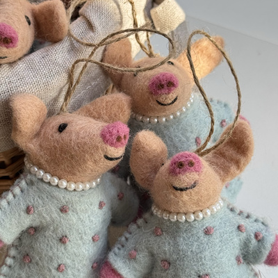 尼泊尔手工羊毛毡小猪韩挂饰装饰钥匙扣包挂可爱呆萌天真玩偶礼物