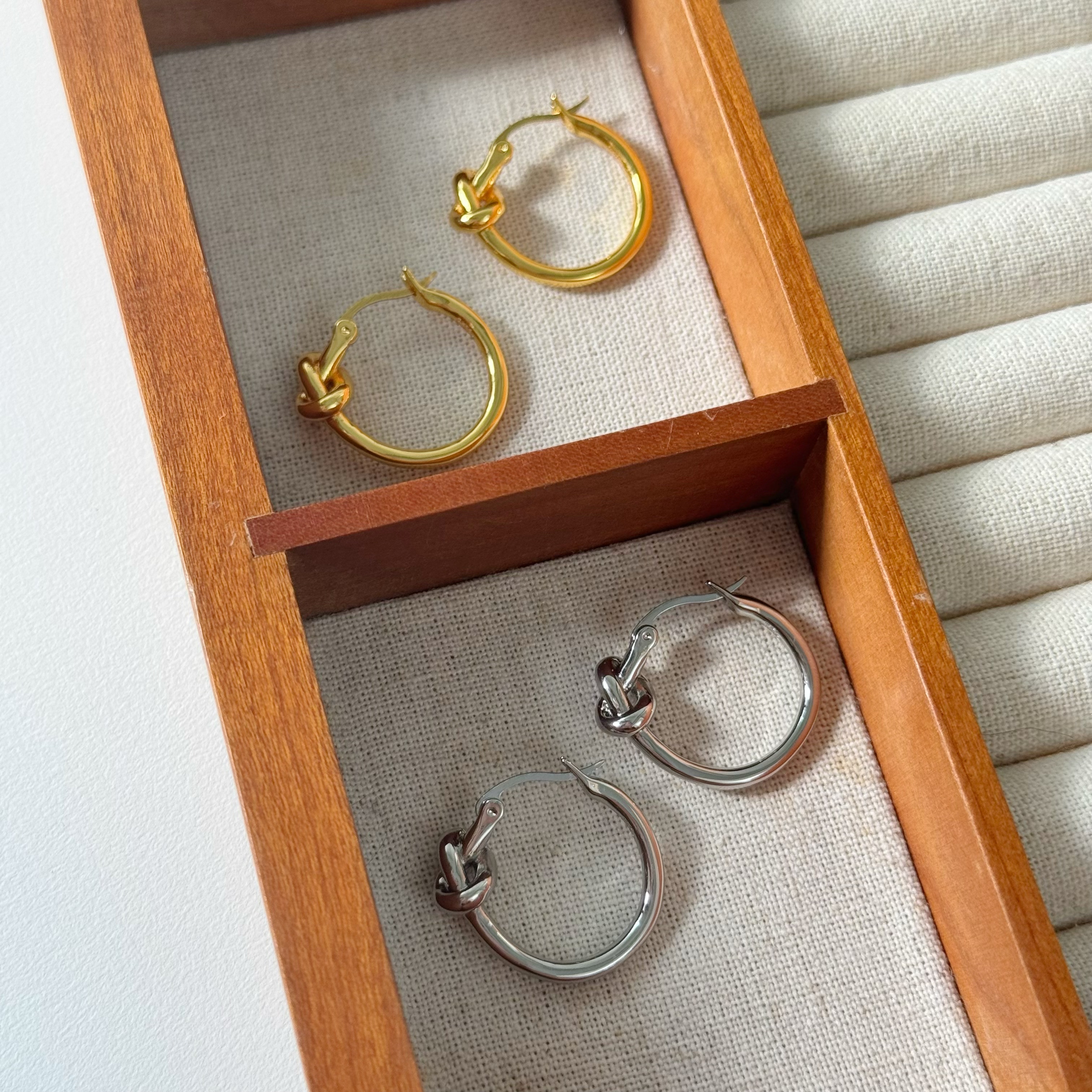 中古金色极简打结圆环耳环黄铜电镀18k金轻奢高级感耳饰