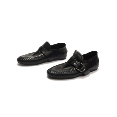 排角平底圆头马皮搭扣乐福鞋