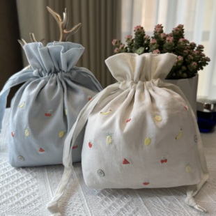 日系甜美水果刺绣收纳袋迷你抽绳化妆袋棉麻布艺杂物袋内衣裤袋