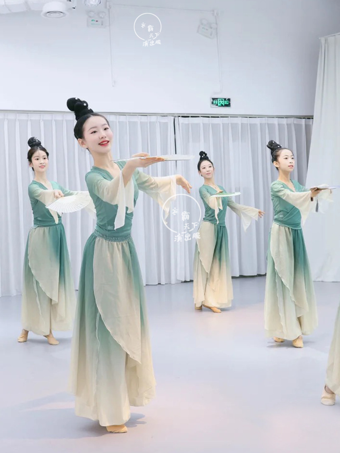 纱衣春三月人间烟火服装汉唐舞醉清波舞蹈服绿萝裙古典舞飘逸套装