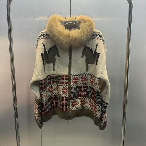 复古费尔岛圣诞小马提花毛衣女