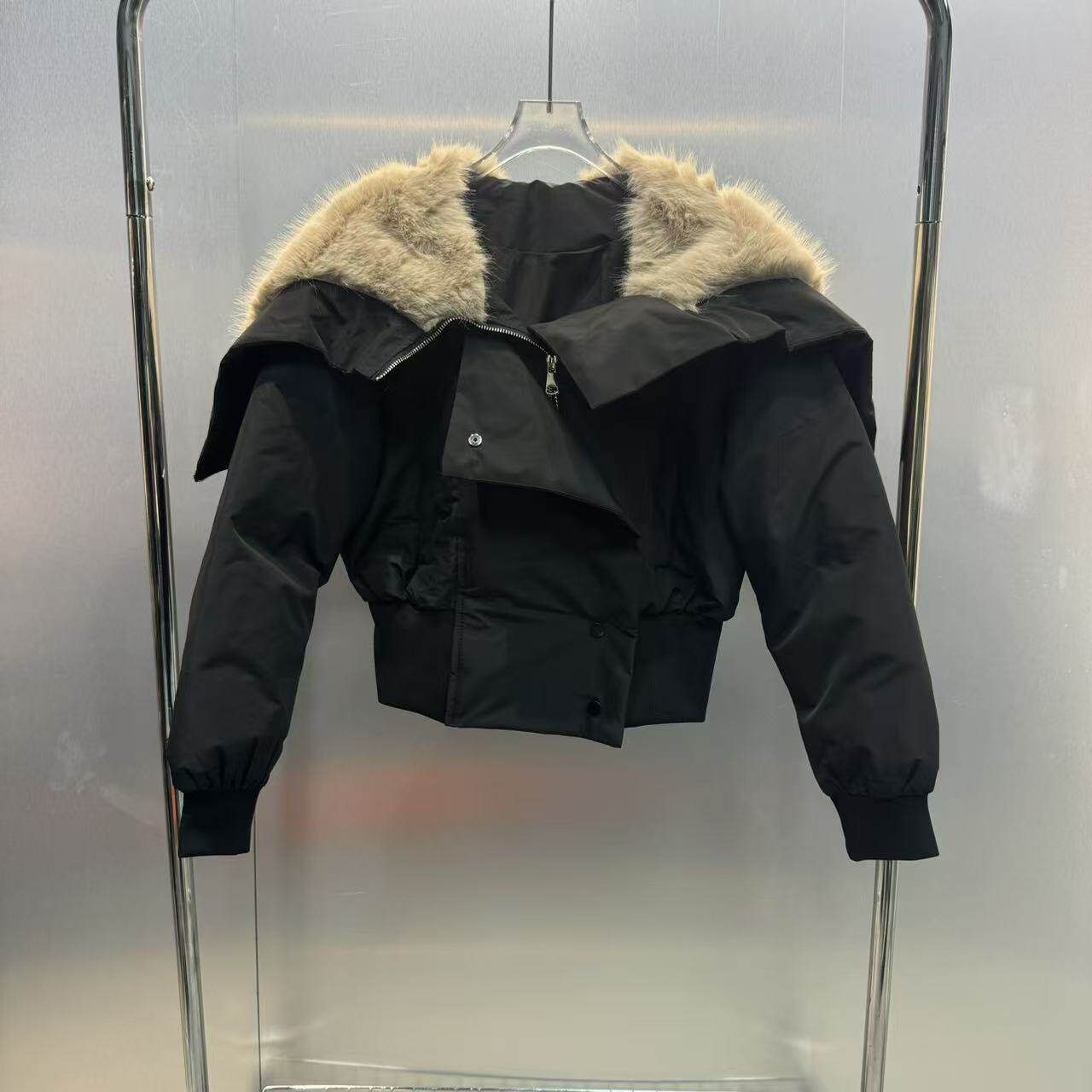 深圳南油2025冬季新款小众设计撞色毛领派克服女短款收腰羽绒服潮,女装/女士精品,羽绒服,淘宝优惠券,粉丝福利购,淘宝优惠卷