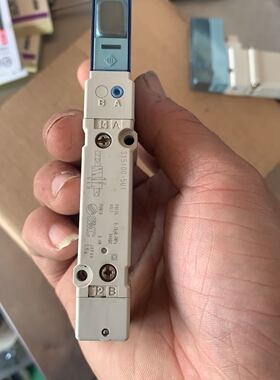 SMC SY5100-5U1 SY5200-5U1 电磁阀 原装正品 95新