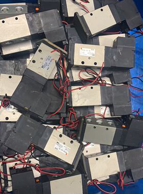 SMC VF3122-5LZ-02  电磁阀 原装正品 成色新 电压24