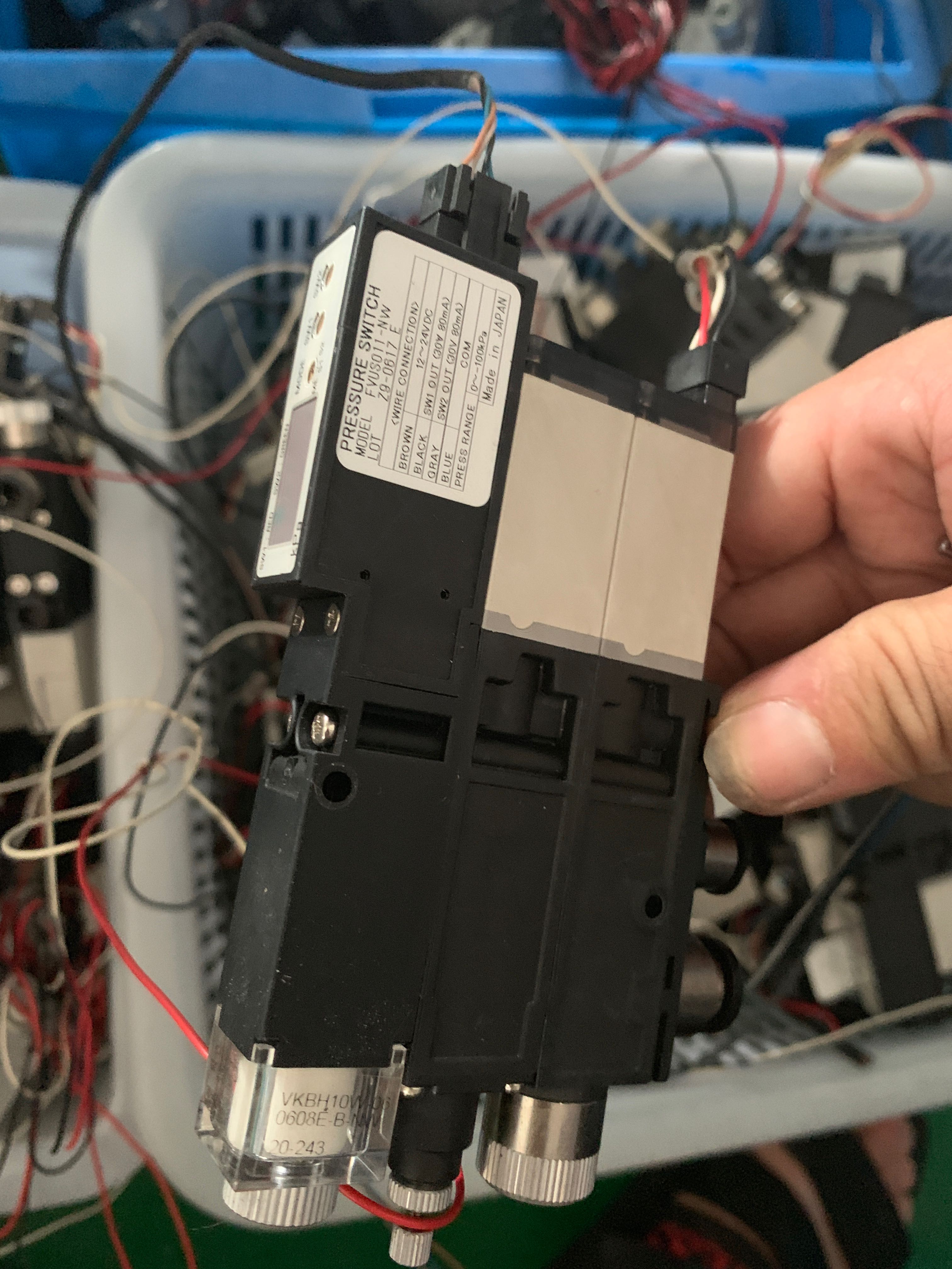 pISCO VKBH10W-06 真空发生器 带压力开关 fuji贴片机专用