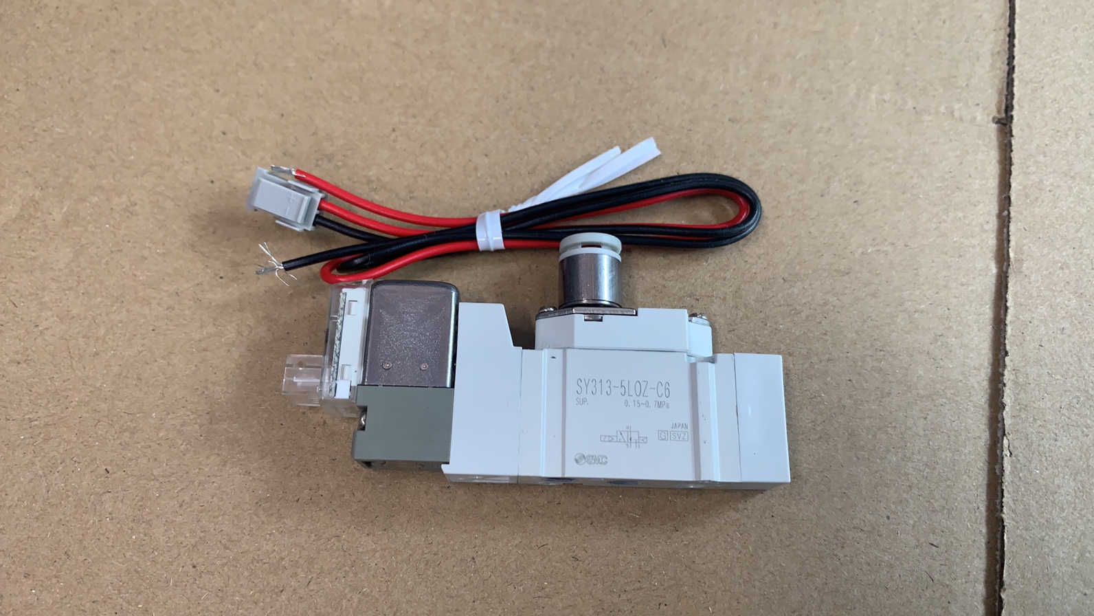 SMC SY313-5L0Z-C6 电磁阀 原装正品
