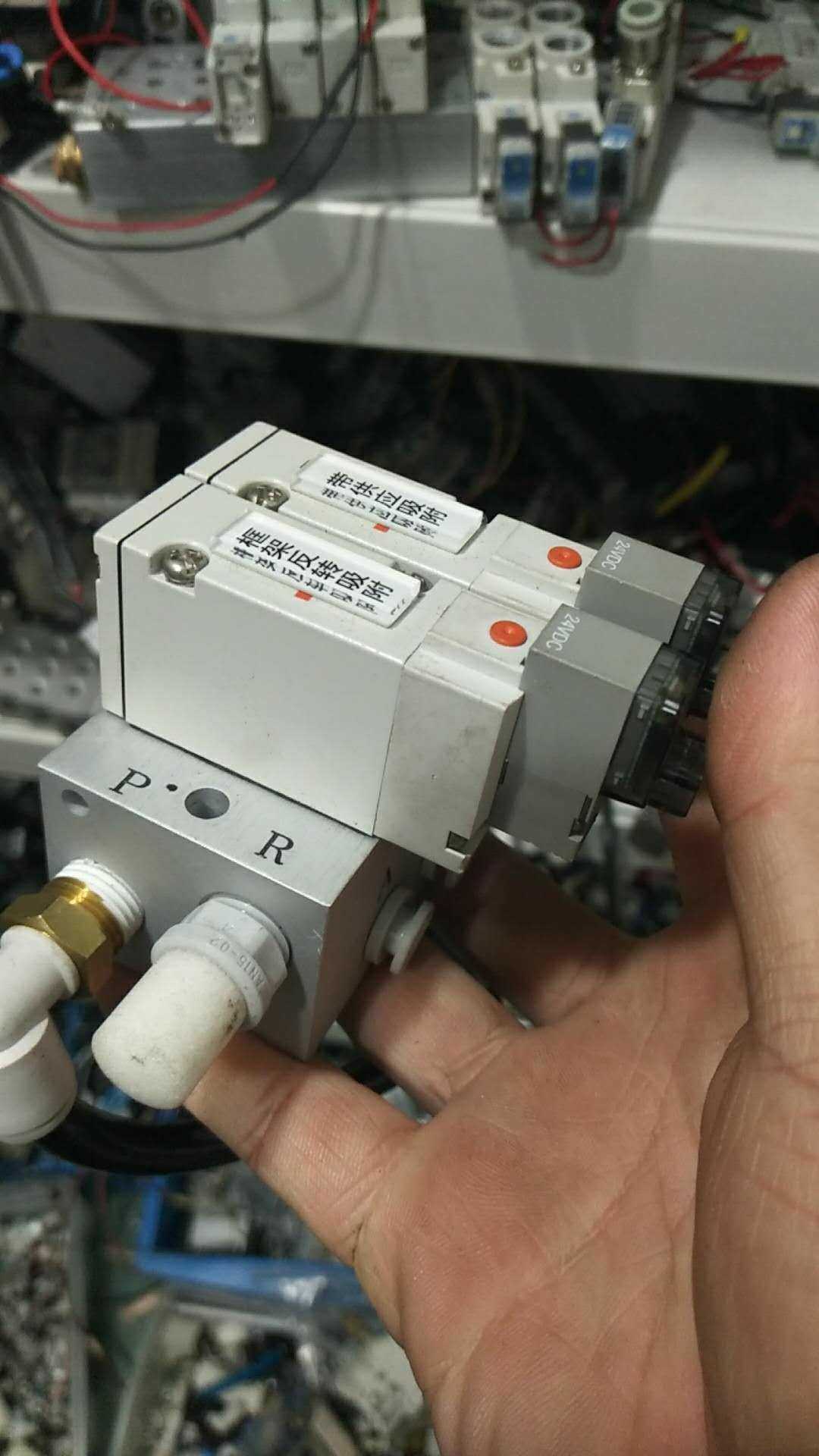 smc两位三通先导式拆机电磁阀