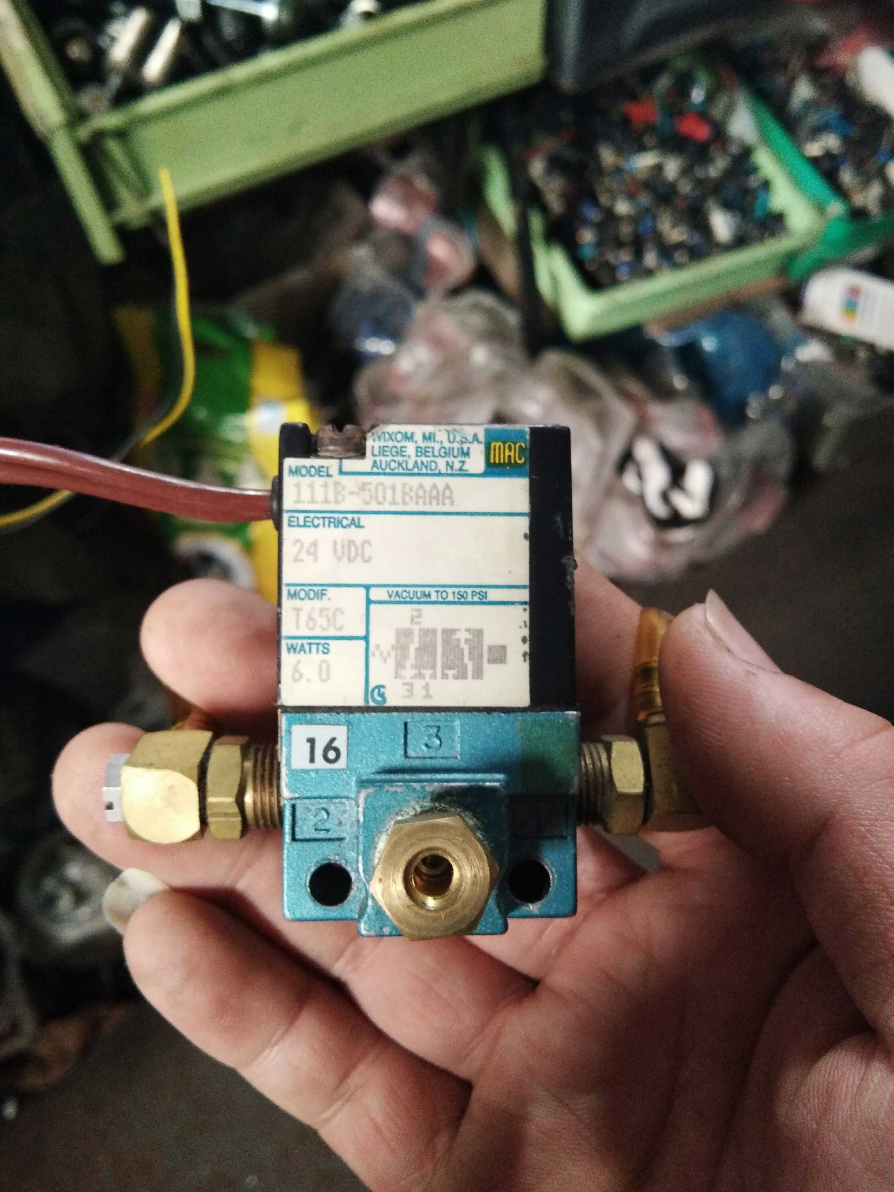 MAC 111B-501BAAA高频阀 原装进口 电磁阀 打胶机设备