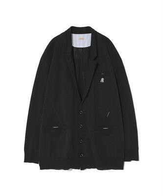 Undercove和纸西装外套