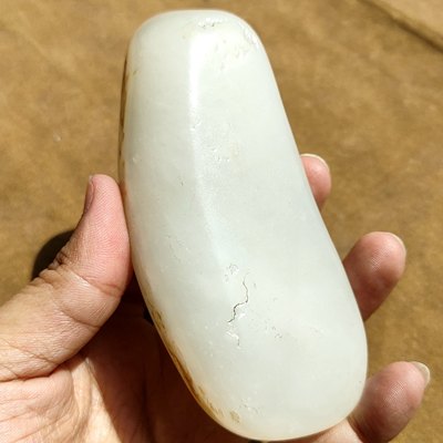 245g新疆天然和田白玉籽料原石一级白羊脂玉顺手把件真皮籽玉原石