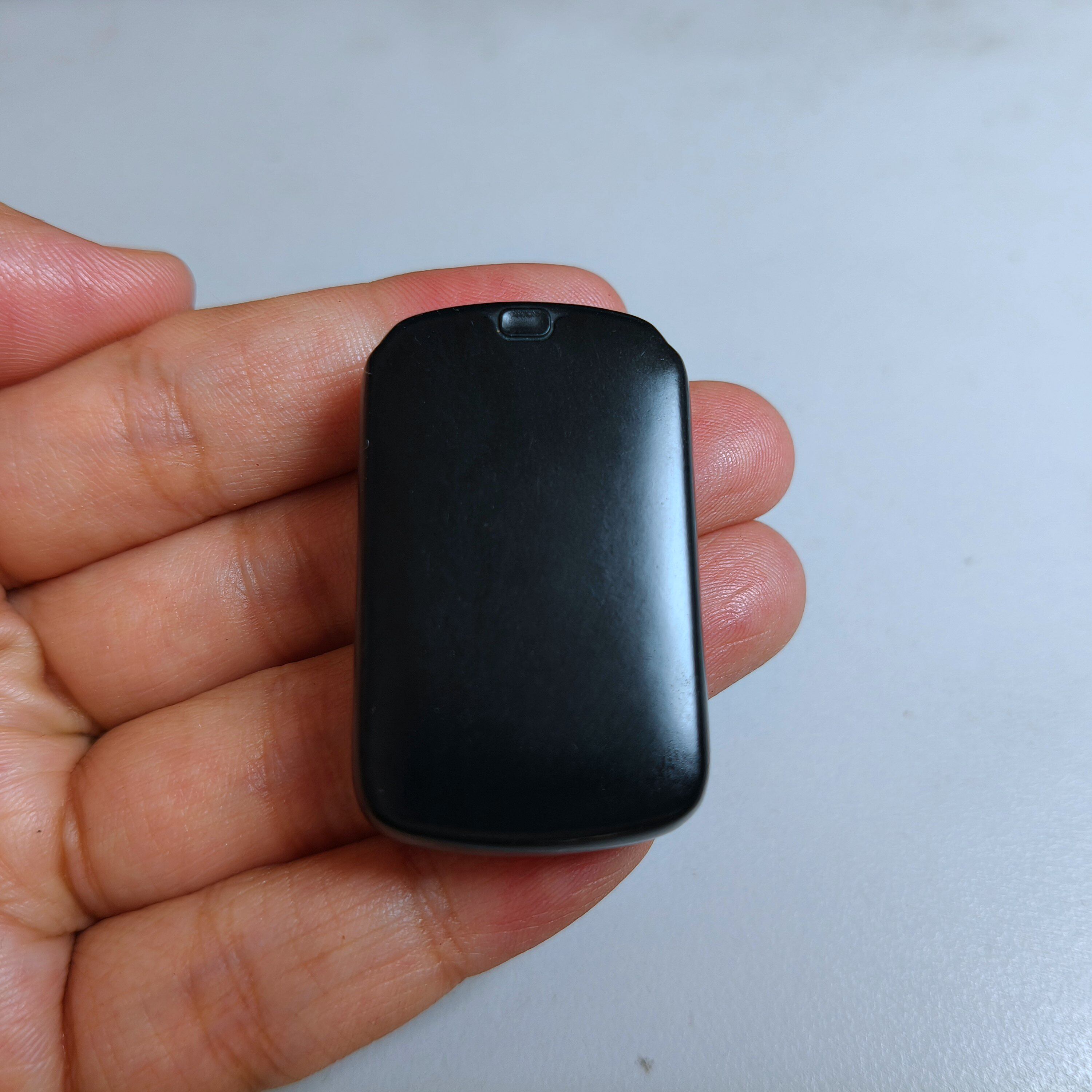 29g新疆和田玉平安无事牌和田墨玉一细黑羊脂保平安车挂吊坠