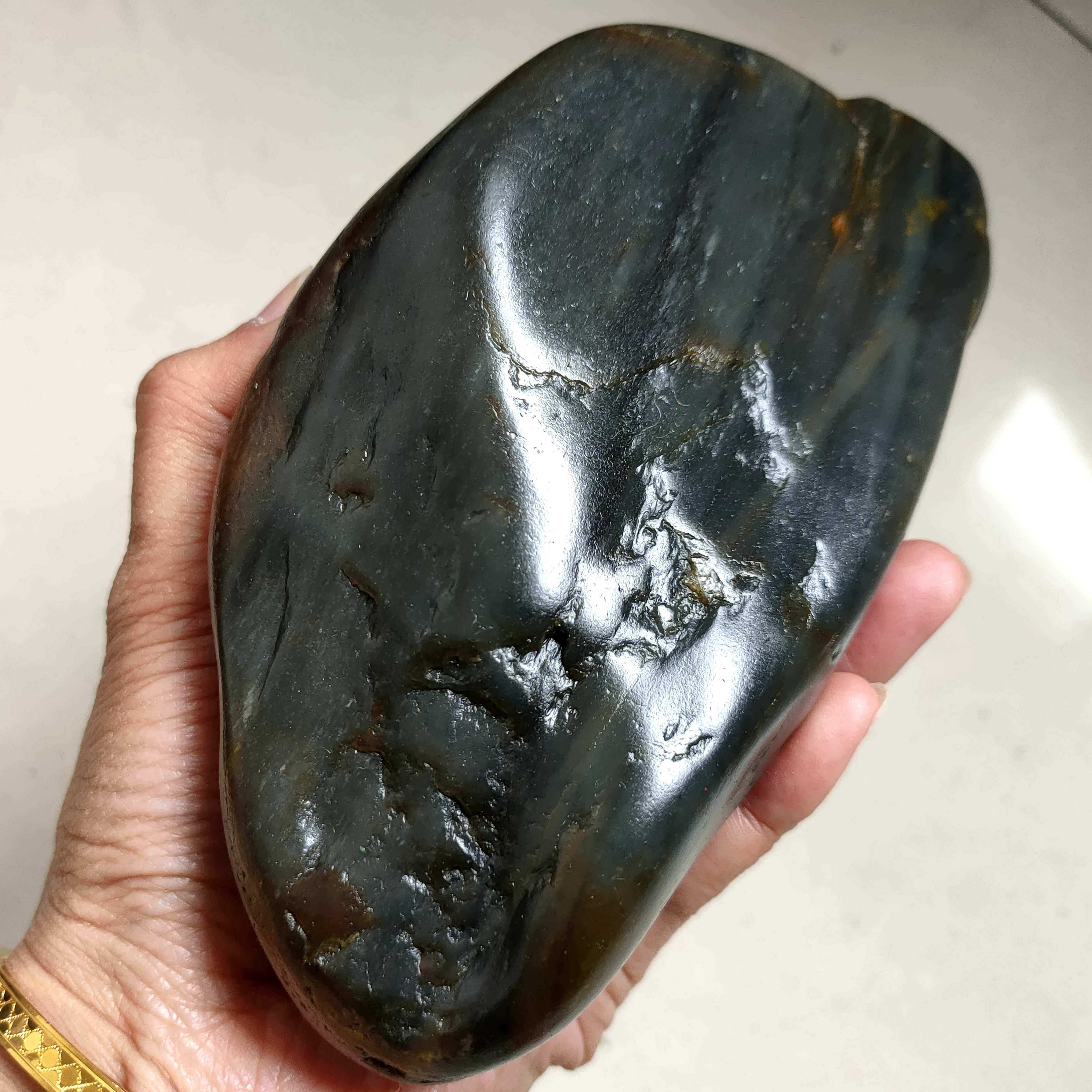 1354g墨玉青花籽料山流水料和田玉原石大块摆件可切手镯油润细料