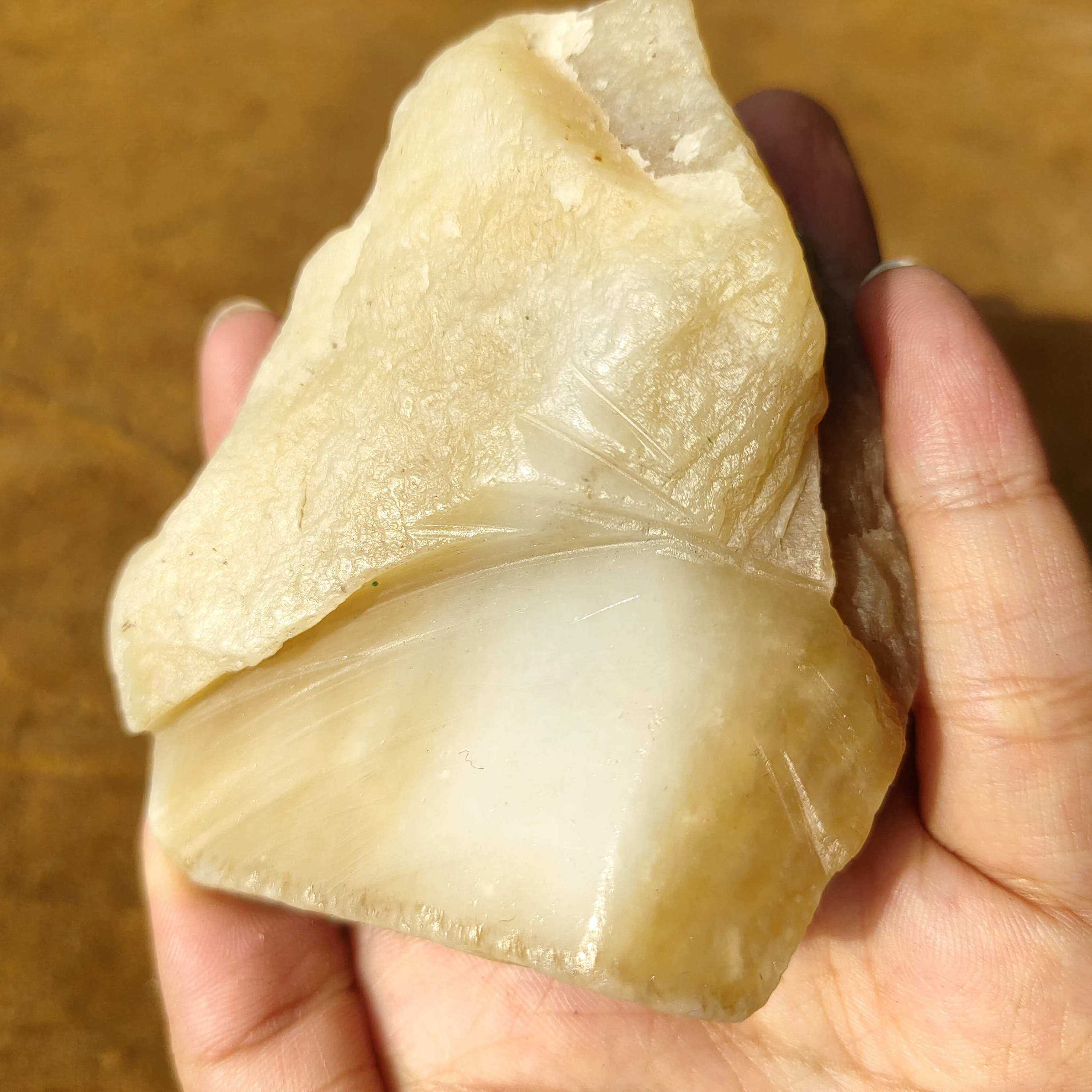 168g新疆和田糖玉山料原石 且末糖白玉把件料 天然牌子边角料