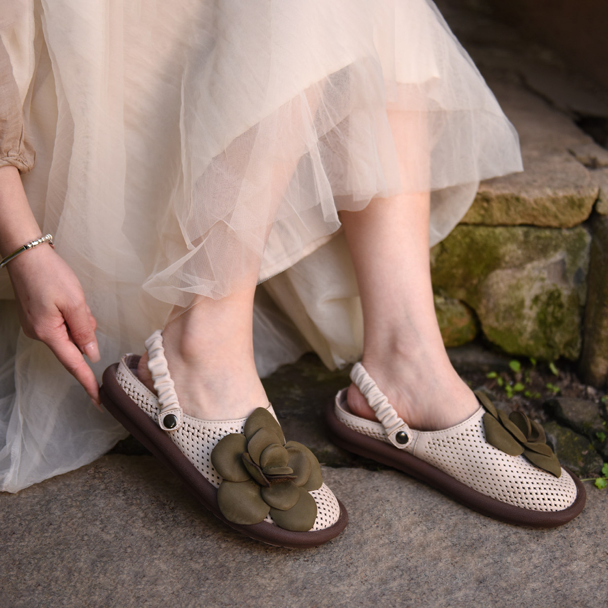 Artmu阿木原创复古花朵包头凉鞋女平底镂空女鞋软底两穿拖鞋外穿