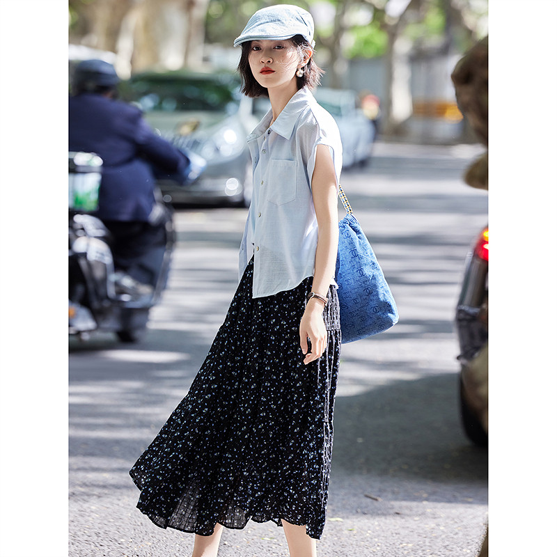 时尚气质套装2025年夏季新款女休闲通勤慵懒简约碎花半裙三件套