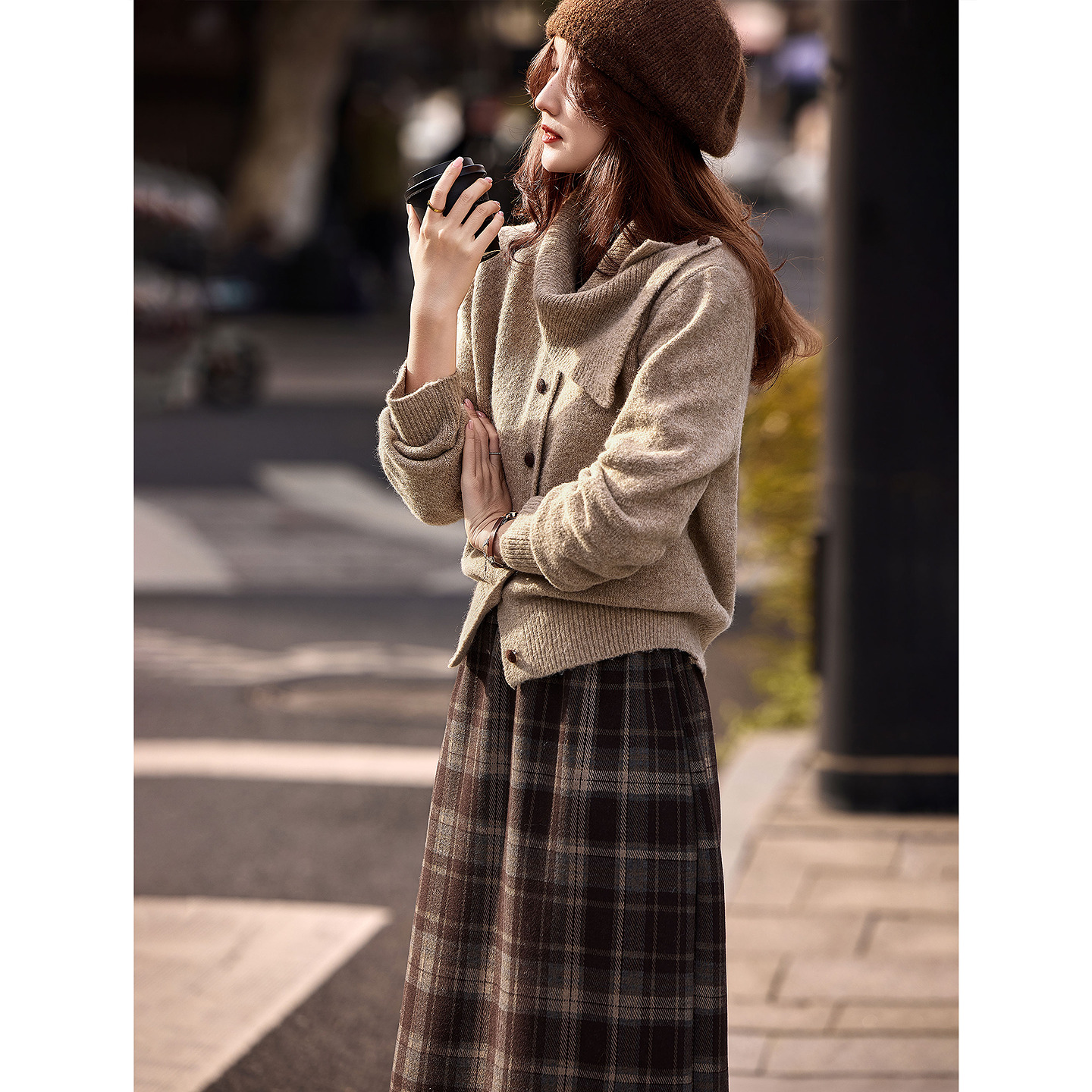 2025年冬季毛衣开衫格子半裙套装