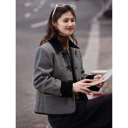 复古蝴蝶结呢子羽绒服外套2025年冬季新款短款上衣女装SXYRF25065