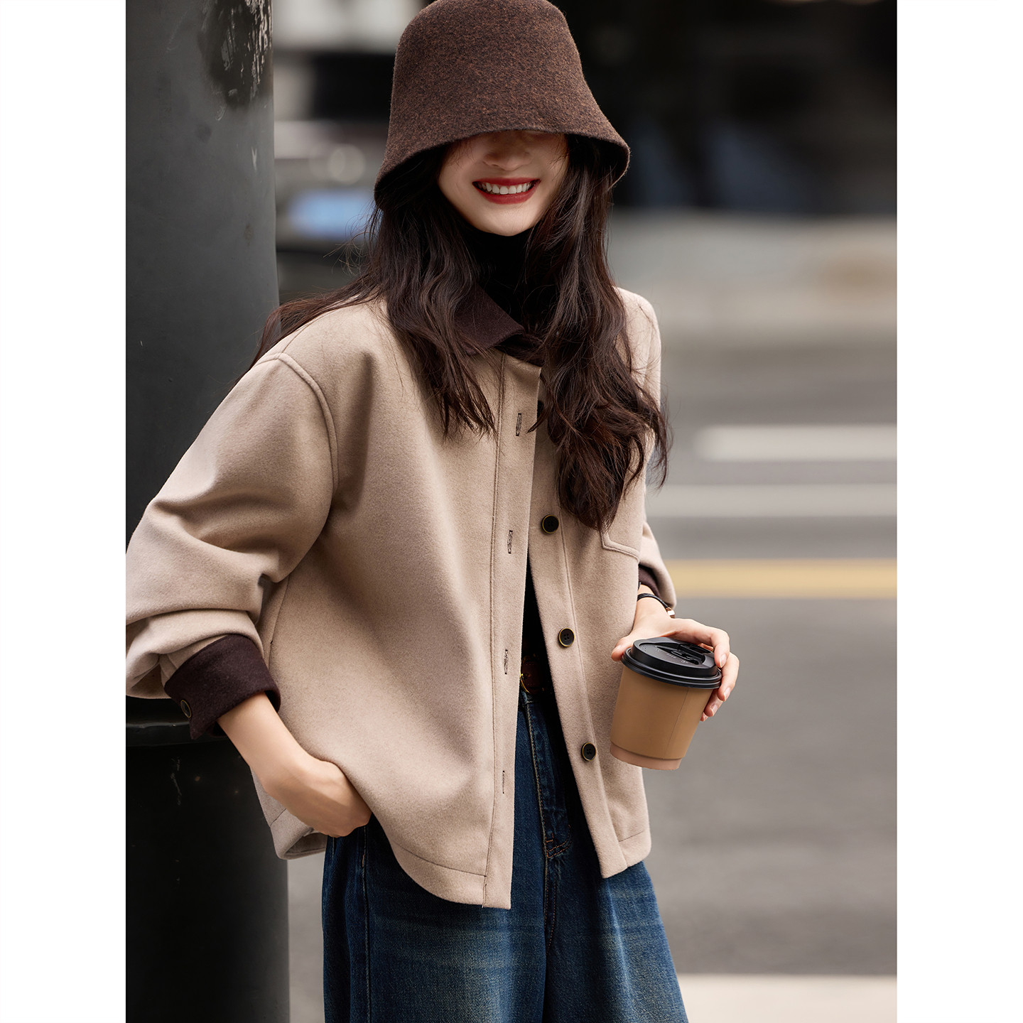 撞色翻领羽绒服大衣2025年冬季