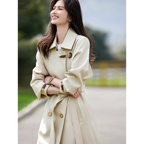 苏醒的乐园长款减龄风衣