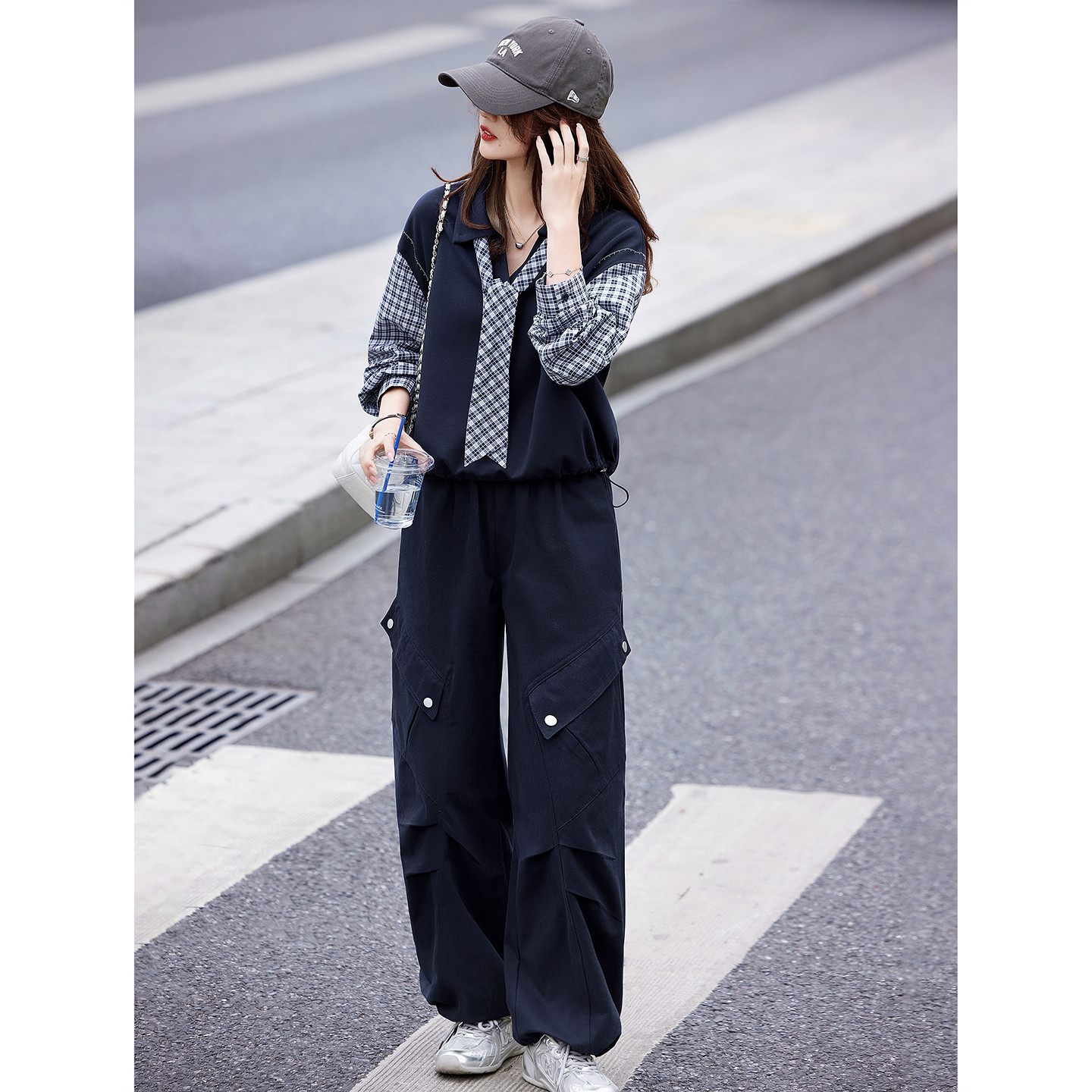 2026年新款春季休闲夹克工装裤女装两件套装简约上班族上衣裤子