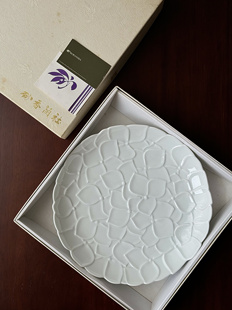 日本直采·香兰社浮雕紫阳花花瓣盘餐盘甜点盘盘子白瓷