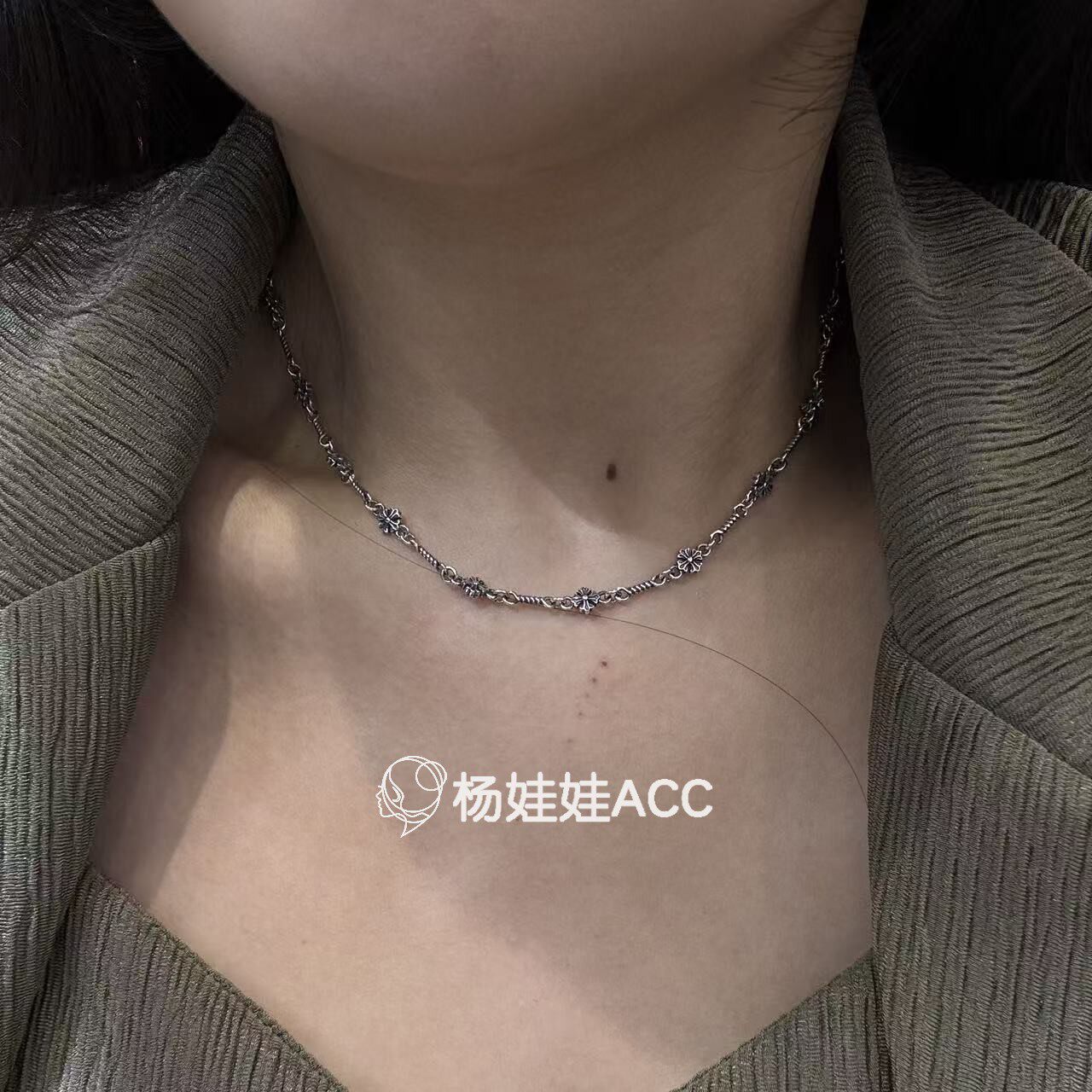 5122105韩国东大门momo通体纯银新款简约花朵细链条锁骨链项链