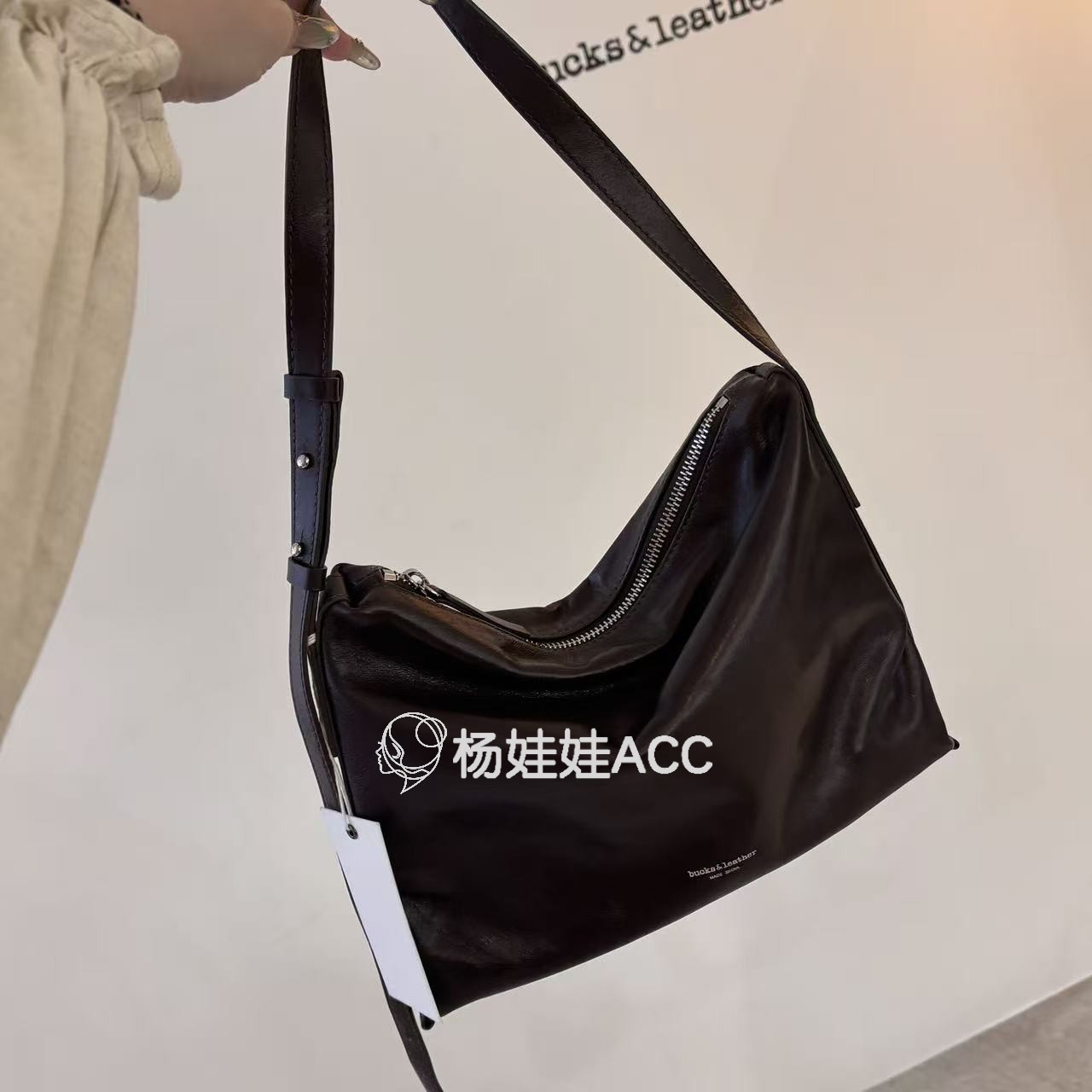 5100105韩国东大门Bucks & leather 新款羊皮单肩可调节腋下包