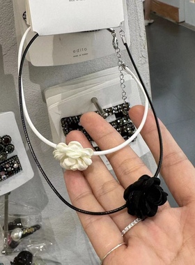 381710韩国东大门edito小花精致简约高级感项链锁骨链短链