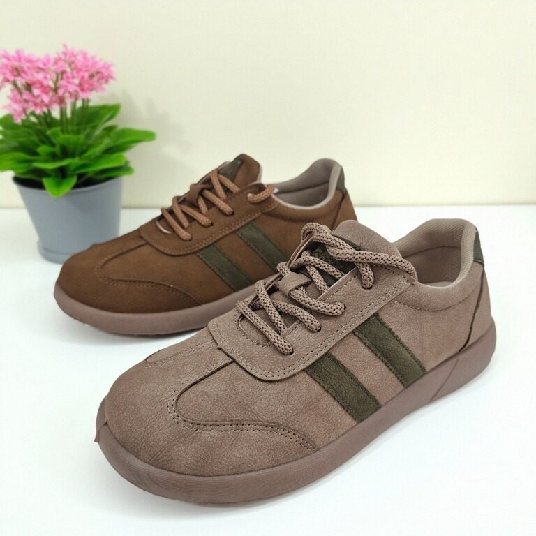 2025老北京布鞋女鞋阿甘德训鞋平底一脚蹬棕色百搭舒适软底软面鞋