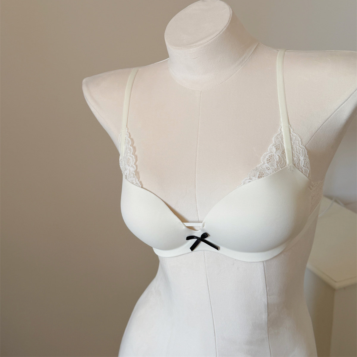 气质圆润胸~显大性感文胸聚拢蕾丝内衣女收副乳小胸显大单内衣