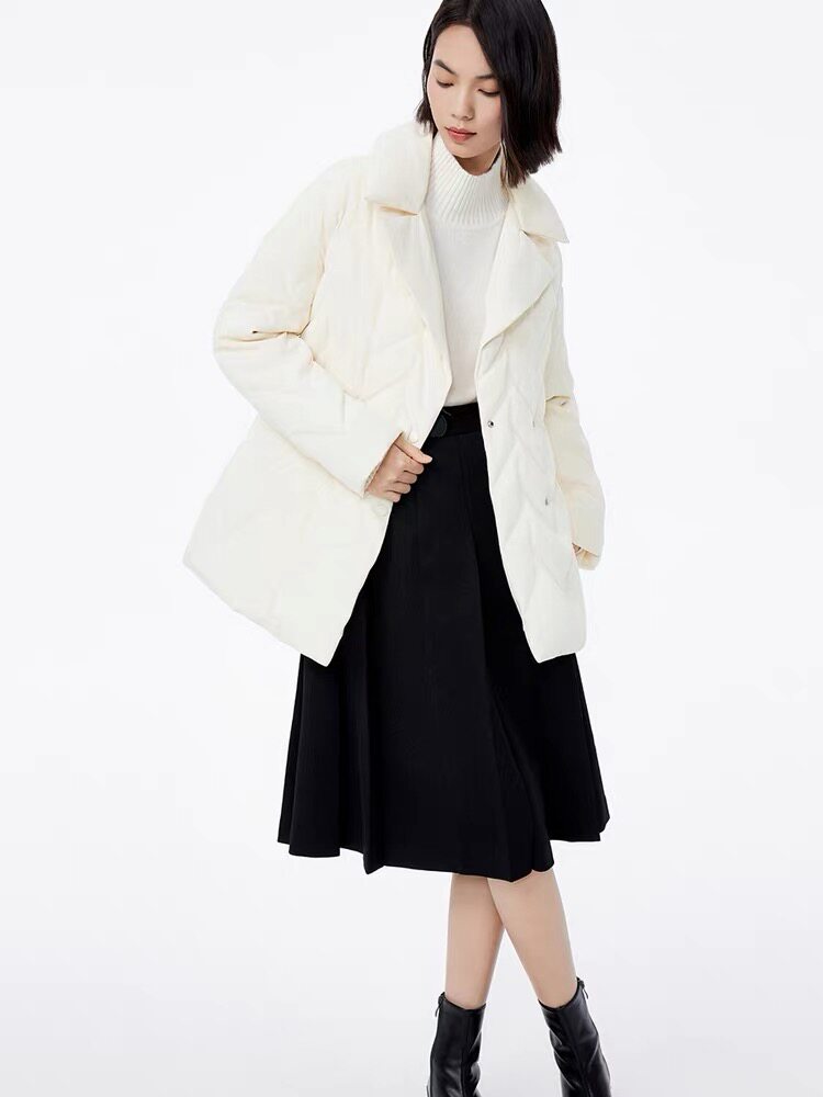 全新LILY奶白色菱格纹羽绒服，M码165/84A，带吊牌！