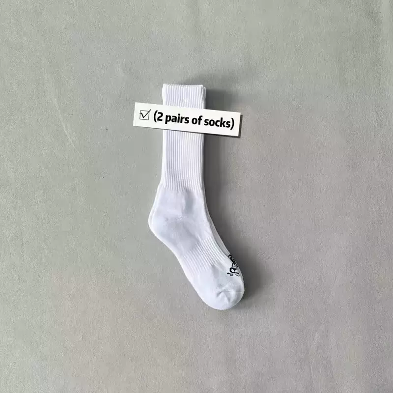 (2 pairs of socks)