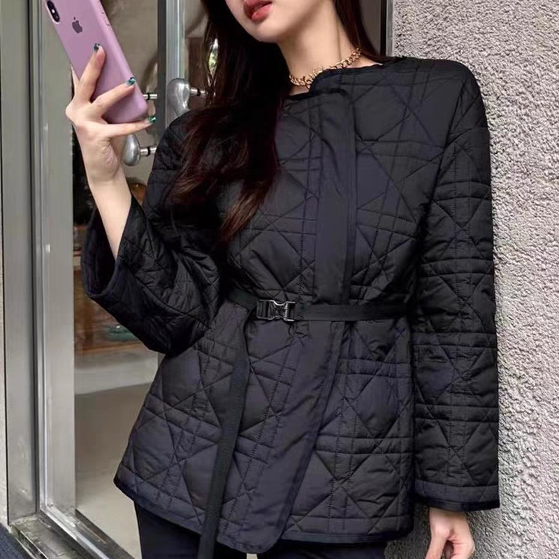 轻VINTAGE复古感绗缝圆领夹克