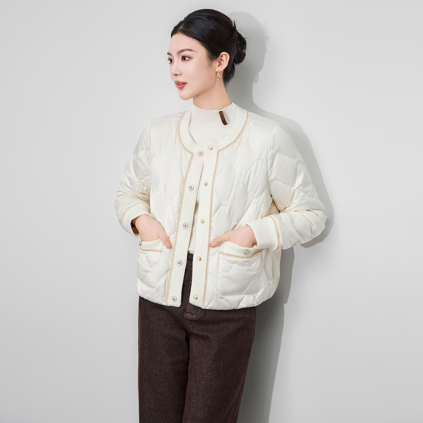 RMO&JUL气质通勤小香风90白鸭绒短款羽绒服防风保暖菱格外套罗家