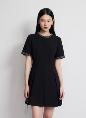 女装2025早春新款赫本风显瘦立体剪裁优雅小黑裙MP14DA675