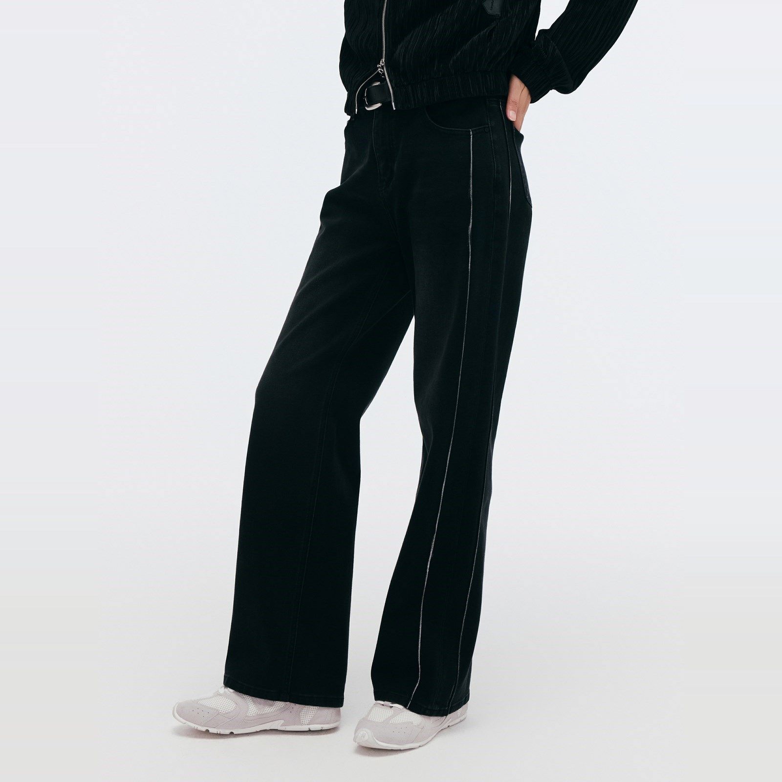 【商场同款】Migaino曼娅奴女装2025新款黑色直筒牛仔裤MP12NC021,女装/女士精品,牛仔裤,淘宝优惠券,粉丝福利购,淘宝优惠卷