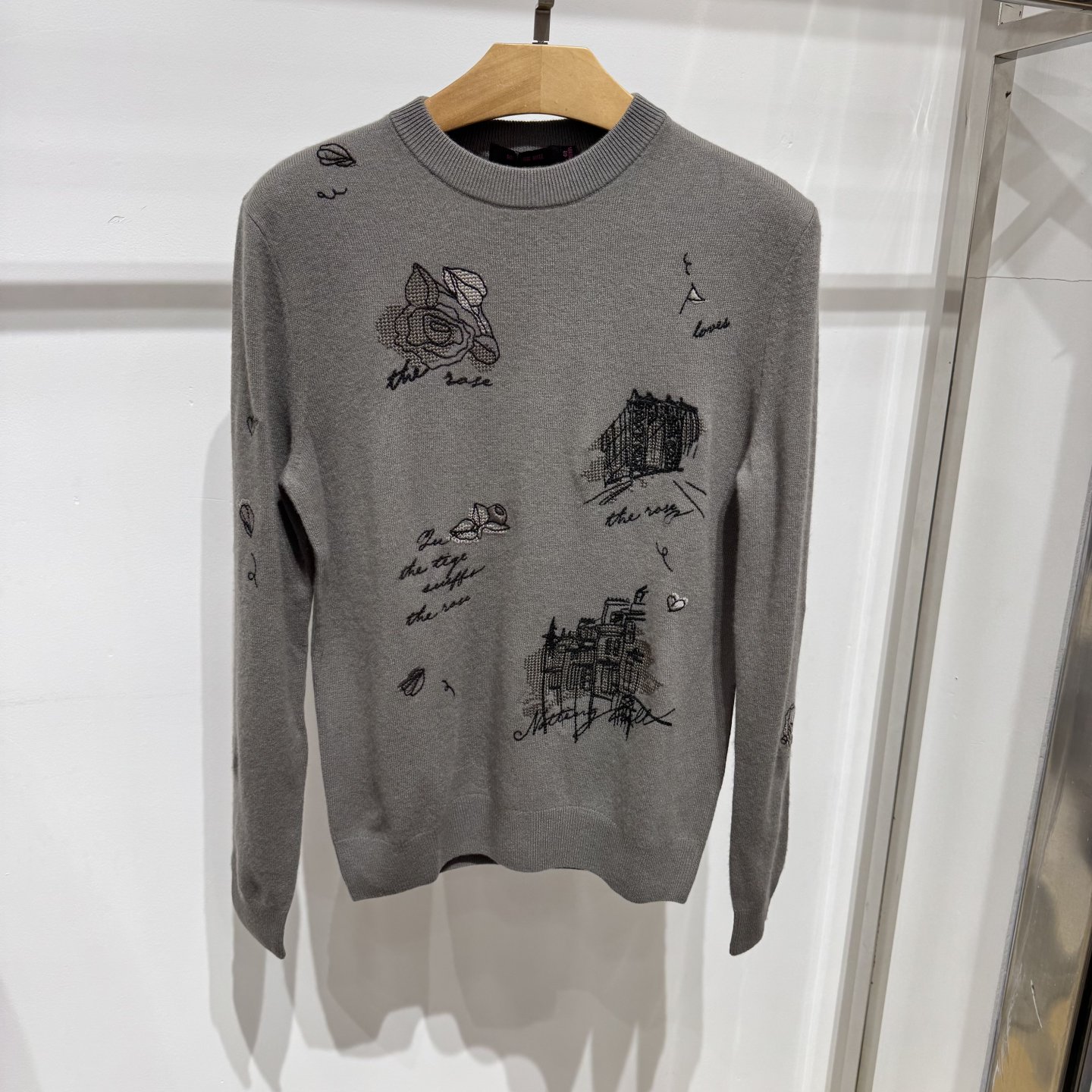 诺丁山男士冬款圆领套头玫瑰花灰咖色毛衫纯绵羊毛衣吊牌价1980元