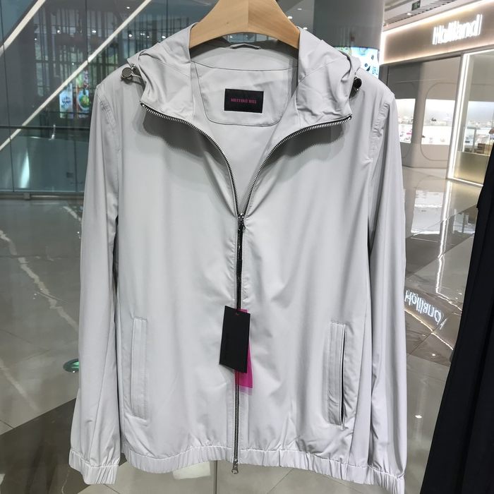 诺丁山男士休闲防雨小尺码特价防晒帽灰色夹克连帽外套吊牌1980元