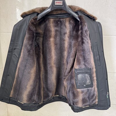 威尚男士商务高端特价金貂皮毛领内胆皮衣派尼克服20999元专柜款