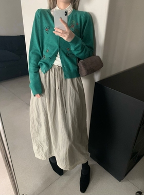 卡蔓诗25820韩系复古刺绣圆领羊毛针织开衫女2025秋季百搭上衣