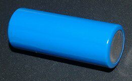 磷酸铁锂电池 IFR22650 22*65mm 2AH 3.2V 可充锂电池