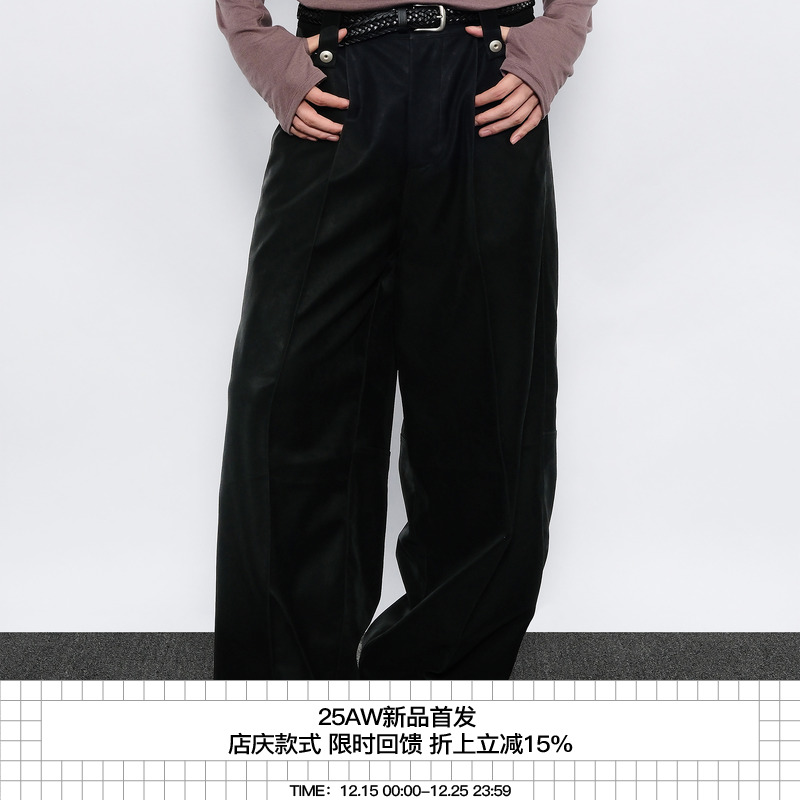 7440371宽松丝光工装皮裤