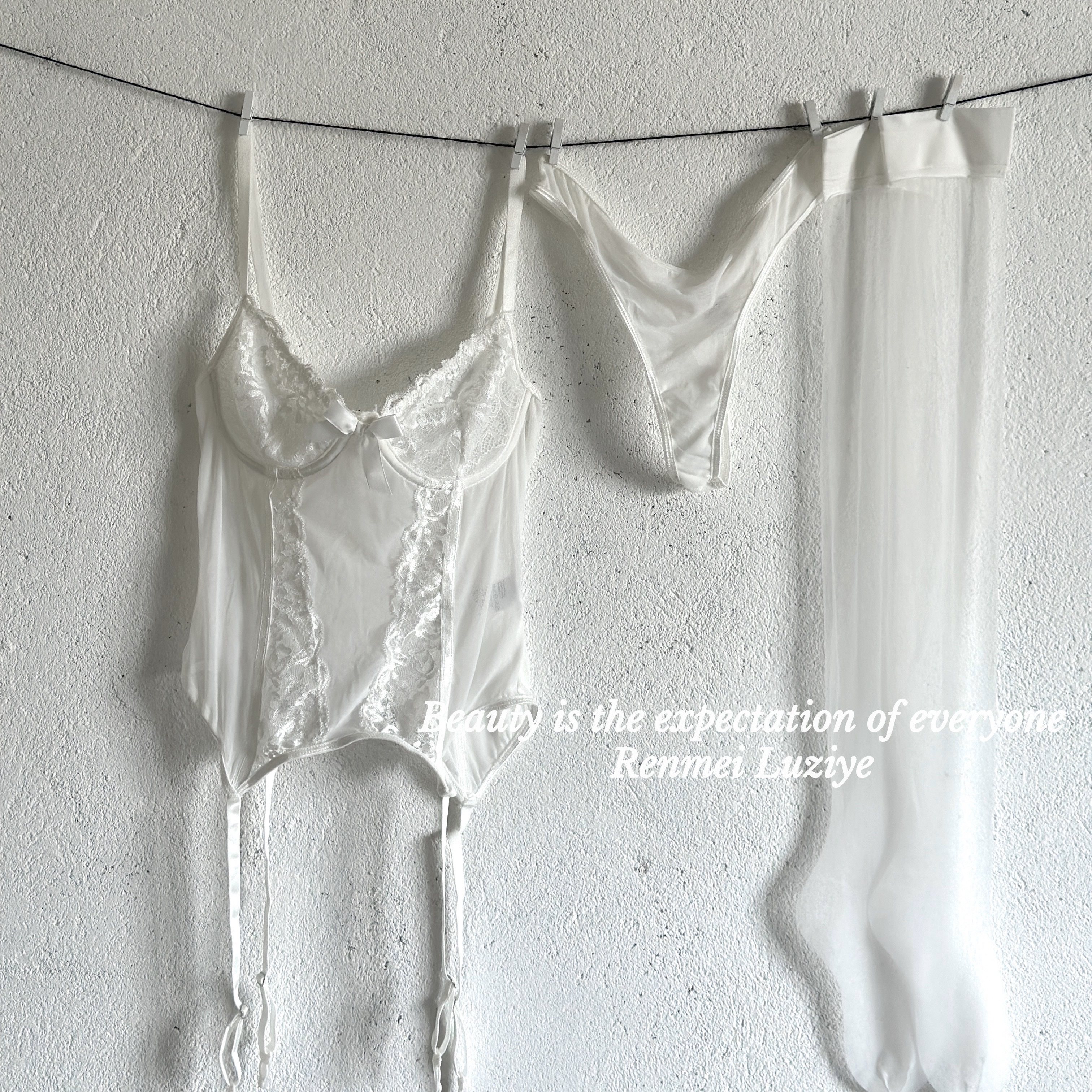 RenmeiLuziye【足够】优质版纱网蕾丝显瘦舒服内衣套装纯白性感女