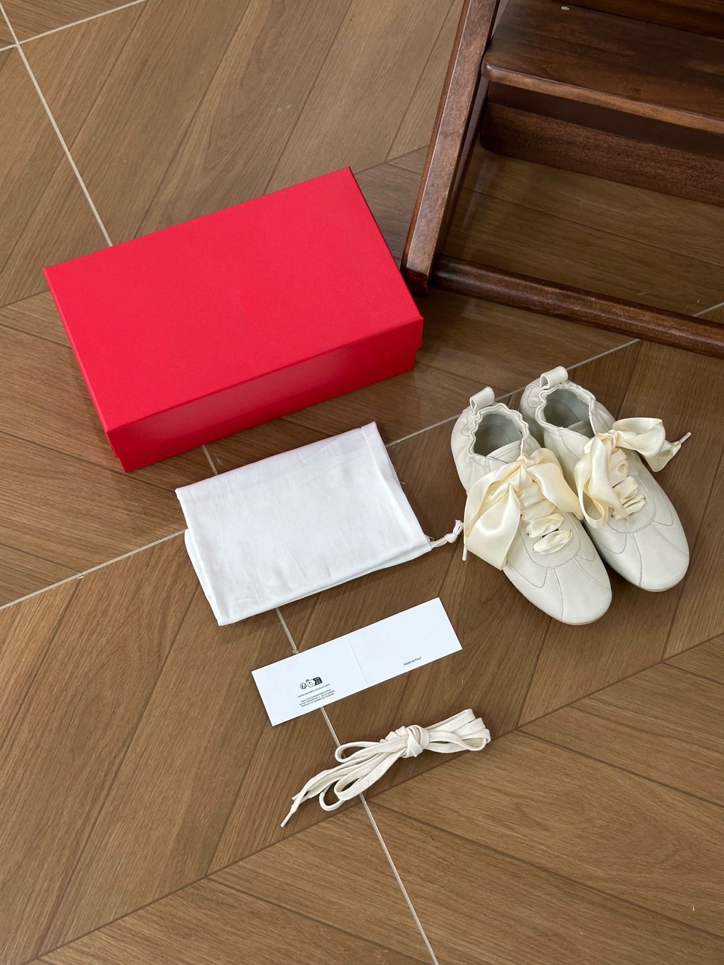 SF女士2025春夏新款绸缎蝴蝶结芭蕾舞混搭休闲鞋平底德训鞋