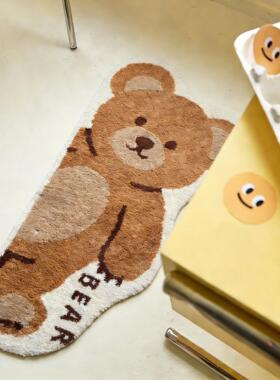可爱棕熊造型植绒地毯ins家用卧室床边毯防滑地垫加厚无味可机洗