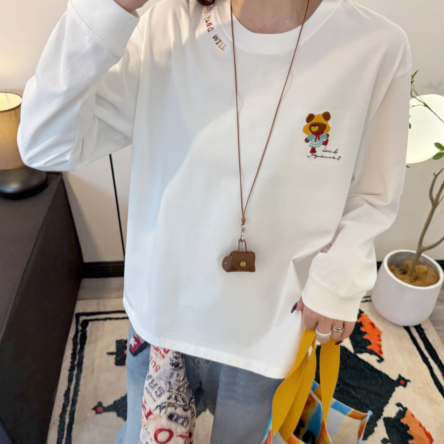 2026春季C位白色长袖~Yongwill纸袋家100%棉领口刺绣T恤内搭大码